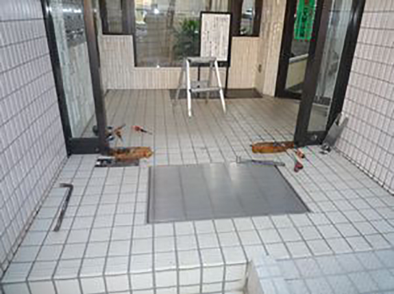 ヒンジ